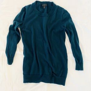 Light weight sweater